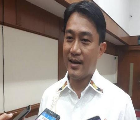 Wakil Ketua DRPD Riau Hardianto bicara soal Ranperda RTRW Riau 2024-2044 (foto:int) 